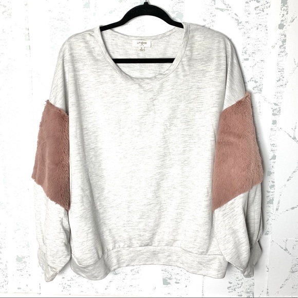 Umgee Sweaters - Umgee Crewneck Sweater with faux fur